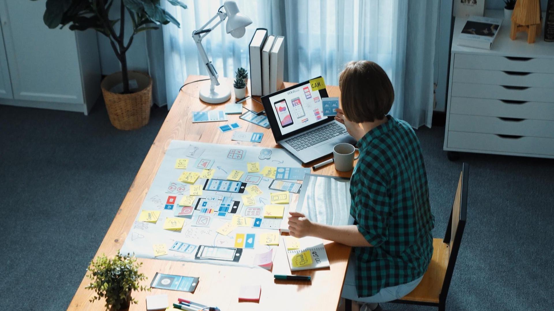 UX Designer Learning Hick's Law